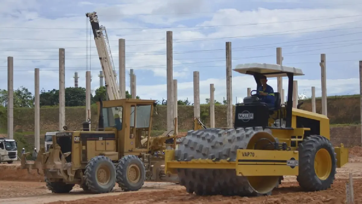 Heavy Machinery Rental in the Digital Age: Telematics, Apps and Automation